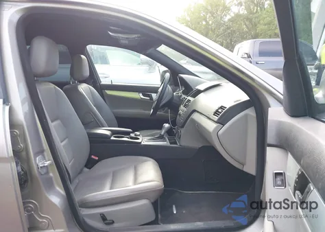 2008 Mercedes-Benz C 300 Luxury 4Matic/Sport 4Matic from USA, damaged, VIN WDDGF81XX8F107109